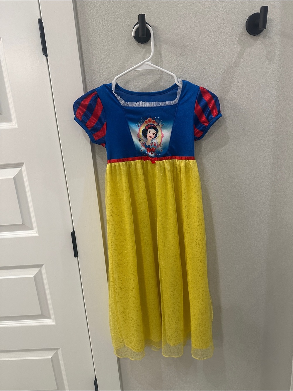 VGUC Girls Disney Princess Snow White Girls Halloween Costume Dress PJ Nightgown